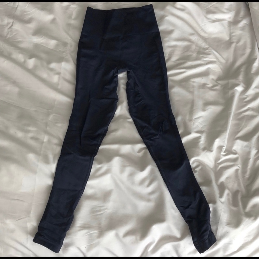 Navy lululemon leggings
